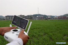 全国各地：无人机为农民提供帮助
